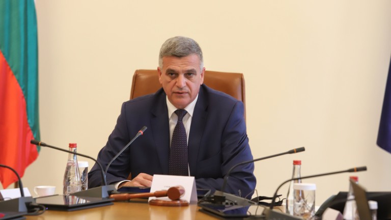 Стефан Янев призова партиите да информират гражданите как се избират министри и кабинет