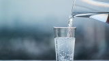 Водата, храненето, тренировките и кога водата може да ни навреди