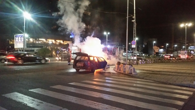 Инцидент със запалил се автомобил по чудо се размина без жертви в Пловдив 