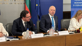 Желязков: Ако има необосновано поскъпване на стоки, то няма да се дължи на еврото
