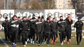 Двама нови футболисти се очаква да се присъединят към Локомотив