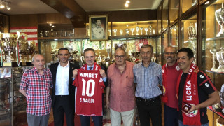 Почетният президент на ЦСКА Димитър Пенев и изпълнителният директор на