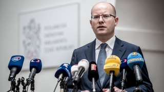 Премиерът на Чехия подава оставка