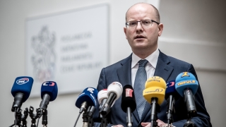 Чешкият премиер се разграничи от речта на Милош Земан за Крим