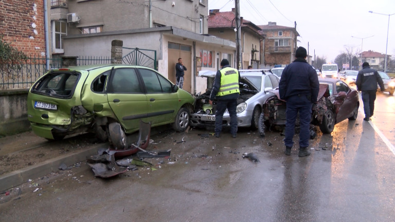 Катастрофа в Казанлък днес се размина по чудо без жертви