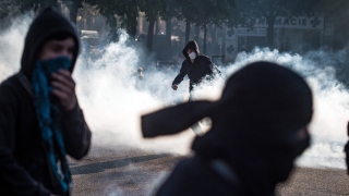 Поредни протести в Париж, отново се стигна до сблъсъци