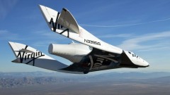 Virgin Galactic ще лети три пъти месечно с туристи в Космоса