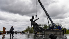 Киев премахна пореден съветски паметник