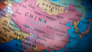 Мъж се вряза с колата си в пешеходци в Гуанджоу