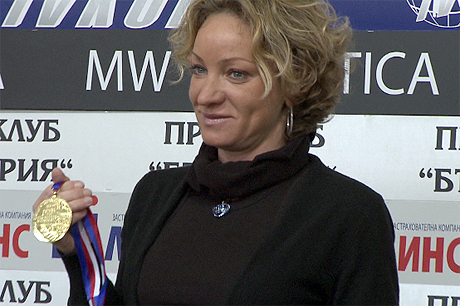 Гроздева отстреля два медала в Сърбия