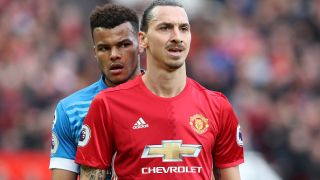 Голмайсторът на Манчестър Юнайтед Златан Ибрахимович вчера официално подписа нов