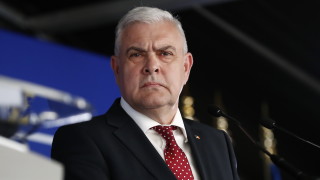Румънският министър на отбраната Анджел Тълвар категорично осъди  срещу украинска