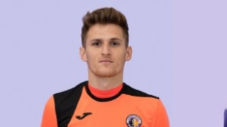 Двама футболисти на Етър празнуват днес рожден ден Вратарят Анатолий