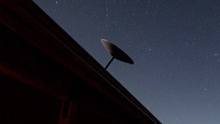 Какво е общото между iPhone 13 и Илон Мъск