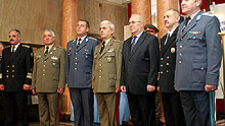 Пет смъртни случая в армията през 2008 г.