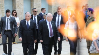Президентът на Израел Реувен Ривлин прие молба на премиера Бенямин