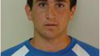 Ели Зизов бяга от Левски за пари