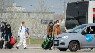 Над 3 38 млрд души което представлява около 43 процента от