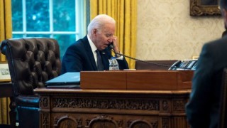 Украинският президент Володимир Зеленски покани президента на САЩ Джо Байдън