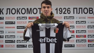 Ръководството на Локомотив Пловдив представи най новото попълнение на отбора