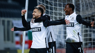 Отборът на Локомотив Пловдив победи Септември с 2 1 като домакин