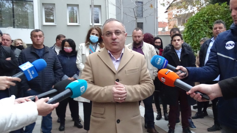 Кметът на Сандански Атанас Стоянов заяви на пресконференция пред медиите,