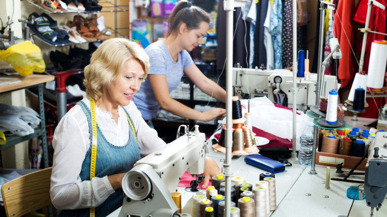 Големи фирми за текстил и облекло изнасят производствата си от Украйна в България