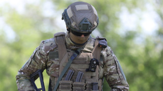 Френският министър на отбраната Себастиен Лекорню отрече твърдения че в