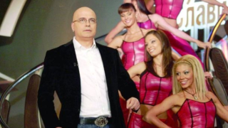 Слави Трифонов остава в ефира на bTV