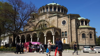 Спрян е конкурсът за ремонт площад Св Неделя в София