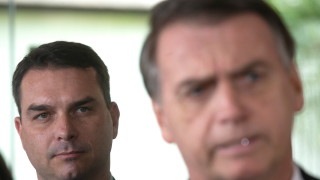 Върховният съд на Бразилия поднови разследването срещу сенатора Флавио Болсонару