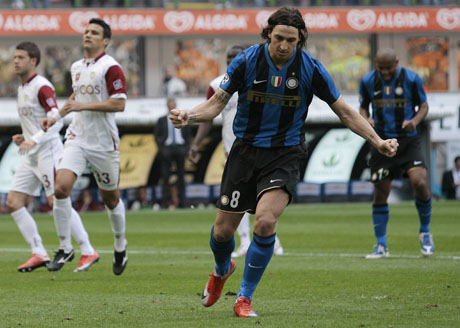 Зидан натиска Флорентино за привлече Златан