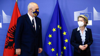 Премиерът на Албания Еди Рама обвини Европейската комисия че се