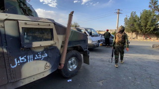 Талибаните очакват да получат пълен контрол над летището в Кабул