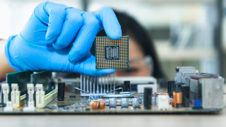 Американският технологичен гигант производителят на чипове Qualcomm е поредната