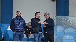 Спортният директор на Арда Ивайло Петков използва клубния сайт