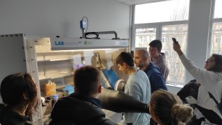 Център за компетентност „ХИТМОБИЛ“ в помощ и на образователния процес в училище