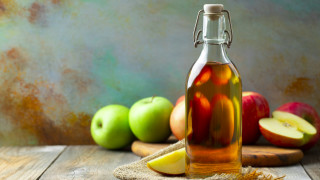 Ябълковият оцет отдавна е известен като съставка изключително подходяща за
