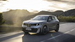 BMW: Бъдещето е в екраните и гласовите команди, бутоните са от миналото