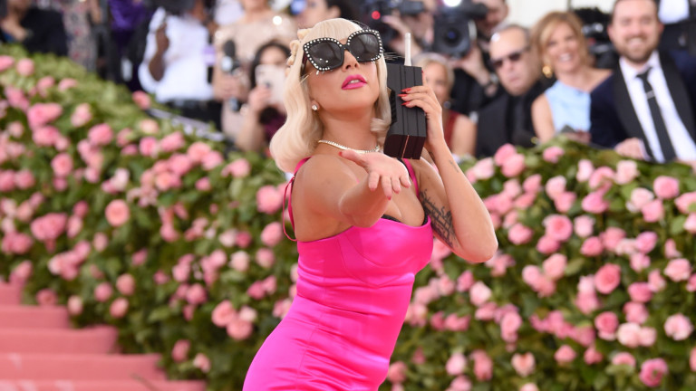 Лейди Гага пак провокира феновете си