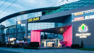 Открит през 2006 година Park Center Sofia е първият търговски