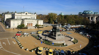 На късно заседание тази вечер Правната комсия на парламента прие