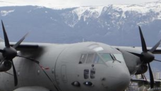 Военните самолети се нуждаели от тренировъчни полети, обясни Ненчев ходенето в Полша