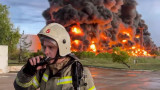 Властите с подробности за пожара в петролната база в Севастопол