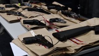 Австралийците са предали 51 000 незаконни оръжия по време на