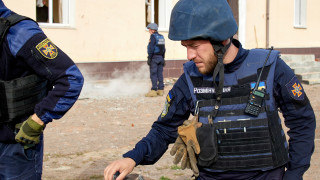 Губернаторът на Луганска област Сергей Гайдай говори с руския опозиционен