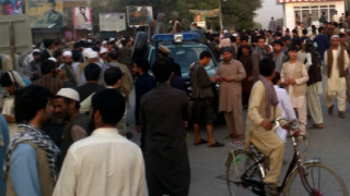 Хиляди на протест след убийството на цивилни в Афганистан 