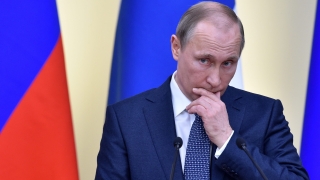 Путин иззе от правителството управлението на държавния архив