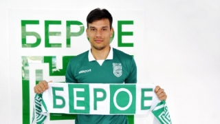 Бранителят на Берое Асен Георгиев вече не е част