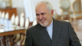  Зариф: Иран няма да си затваря очите за 